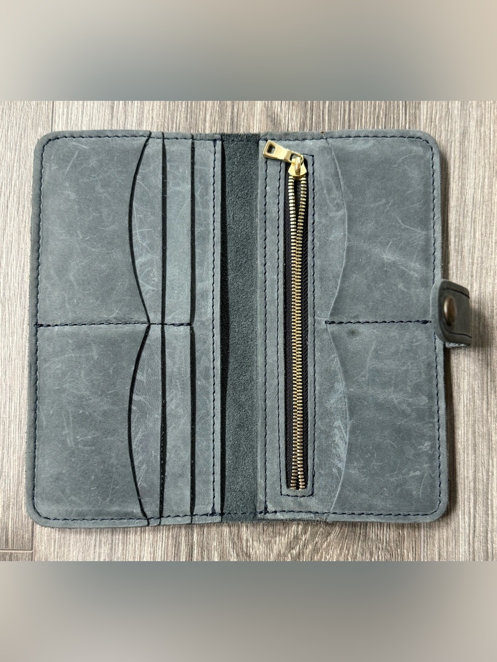 Portland Leather Goods Women’s Bifold Wallet Storm/Green Card Slots Matte PLG - Picture 2 of 6